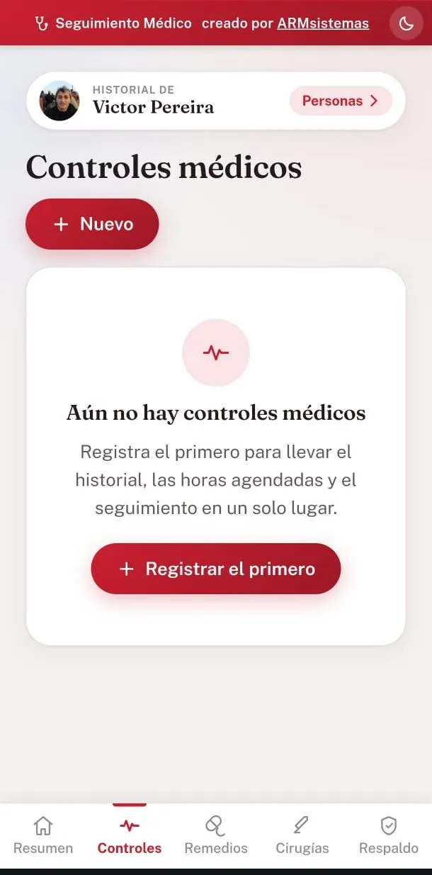 Pantalla de controles médicos de ARM Doctor en modo claro